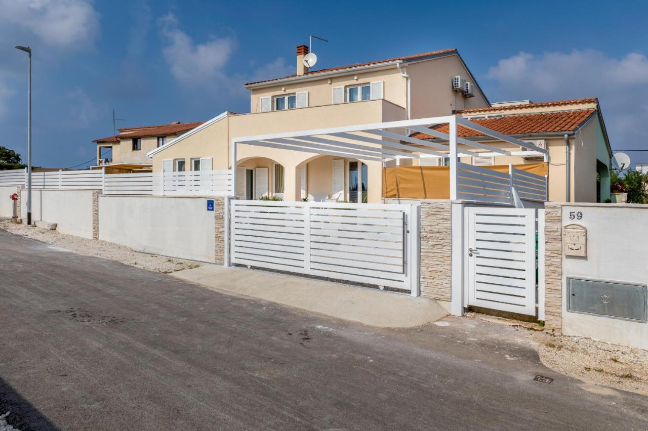 Villa Ostone Пула Екстериор снимка