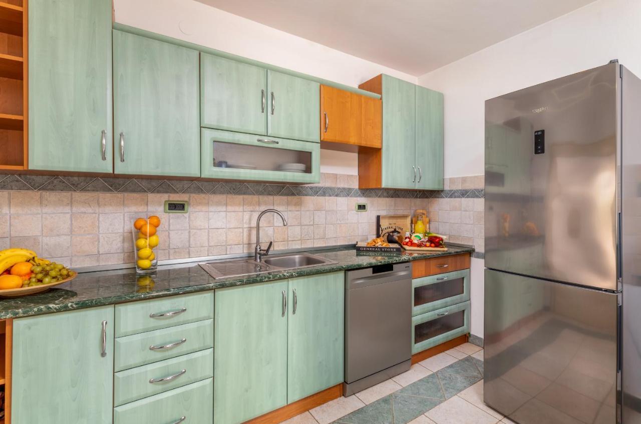 Villa Ostone Пула Екстериор снимка